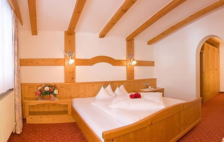 Pension Rosenhuegel Neustift im Stubaital Kamer foto
