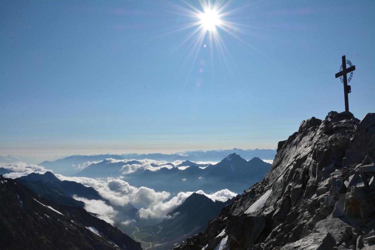 Pension Rosenhuegel Neustift im Stubaital Buitenkant foto