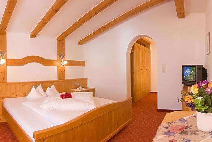 Pension Rosenhuegel Neustift im Stubaital Buitenkant foto